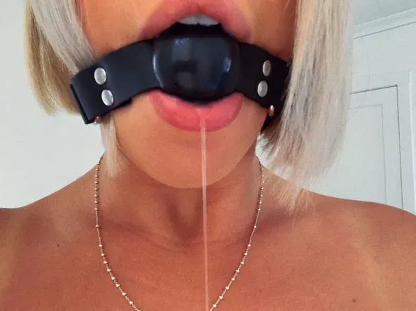 OnlyFans cuenta goddessmolly_xx avatar 1