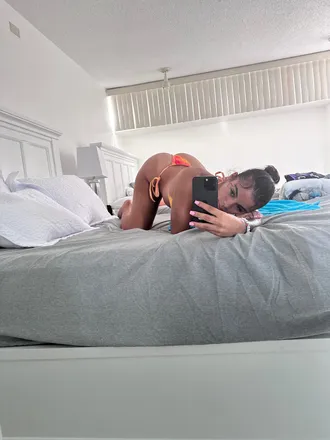 OnlyFans cuenta briiwenthollywood header 2