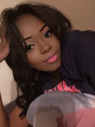 OnlyFans cuenta silvergirlnextdoor avatar 1
