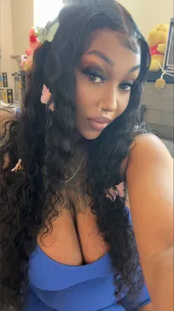 OnlyFans cuenta royal_doll avatar 1