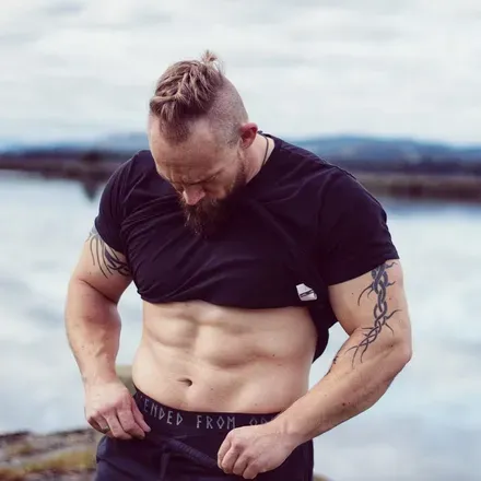 OnlyFans cuenta stronglikesteel avatar 1
