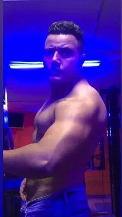 OnlyFans cuenta xavy0812 avatar 1