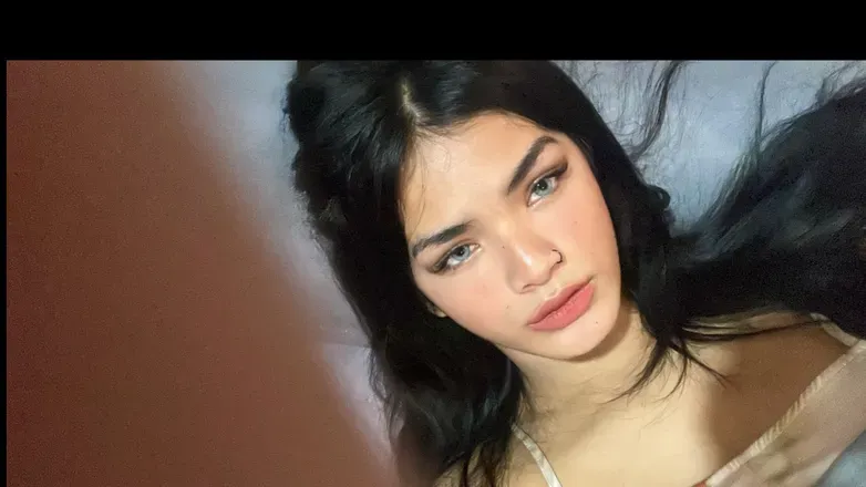 OnlyFans cuenta shachalisaa header 2
