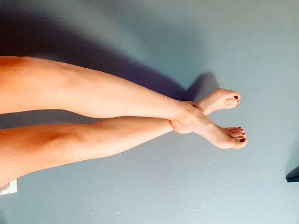 OnlyFans cuenta ticklemefootsy header 2