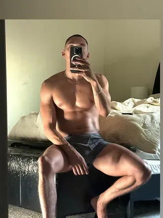 OnlyFans account  uneedstretch avatar 1