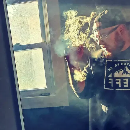 OnlyFans cuenta bigdaddysmoke420 header 2