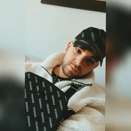 OnlyFans cuenta u210382302 header 2