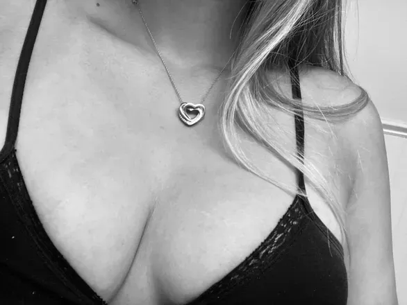 OnlyFans cuenta miss.fire avatar 1