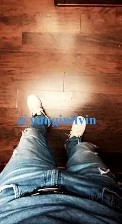 OnlyFans account  yunginlivin header 2