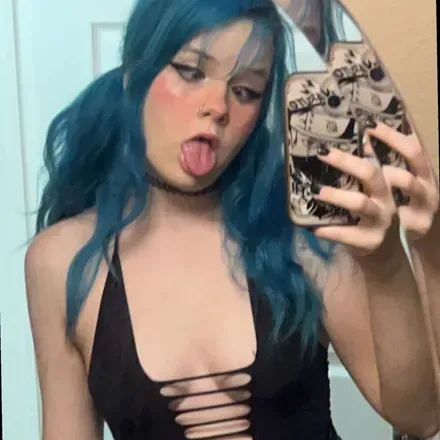 OnlyFans cuenta gxthcutie avatar 1