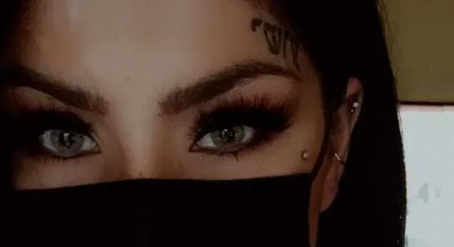 OnlyFans cuenta shylalyn header 2