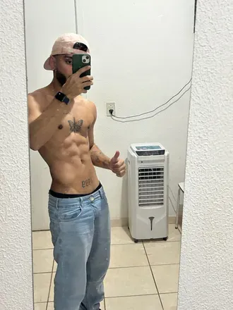 OnlyFans cuenta xmaicow avatar 1