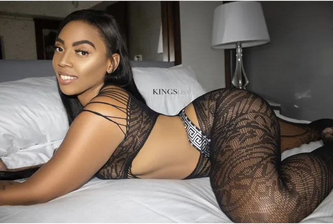 OnlyFans account  naeneezyy header 2