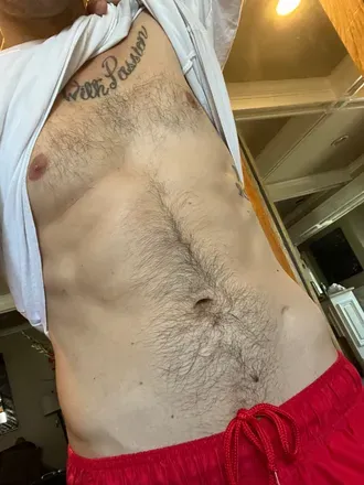 OnlyFans account  peterpegasses avatar 1