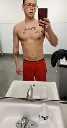 OnlyFans account  squintz avatar 1