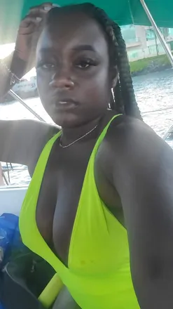 OnlyFans cuenta chocolateisgood4u2 header 2