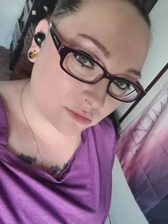 OnlyFans cuenta tattooedsubwife header 2