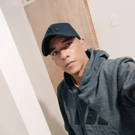 OnlyFans cuenta luis77120864 avatar 1