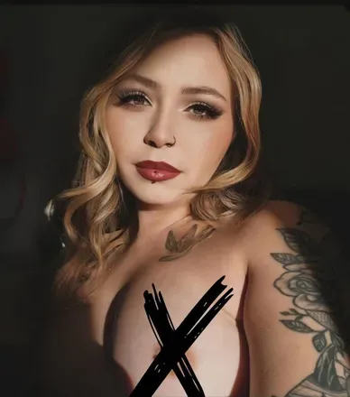 OnlyFans account  tinydevil10 avatar 1