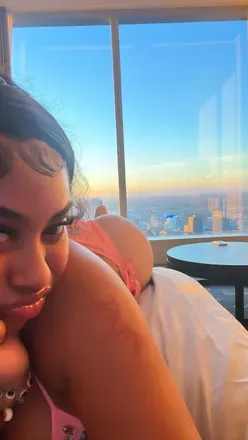 OnlyFans cuenta milkmamijasfree header 2