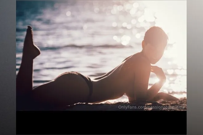 OnlyFans cuenta passionatepaulina header 2
