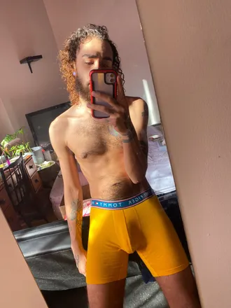 OnlyFans account  dominican_diamond147 header 2