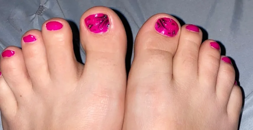 OnlyFans account  sweetfeetforyouxo header 2