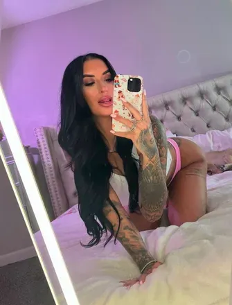 OnlyFans cuenta katiedubz avatar 1