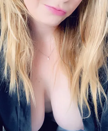 OnlyFans cuenta myhunnyhole header 2