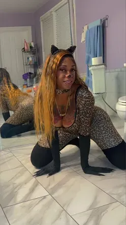 OnlyFans cuenta fatbootytranny header 2