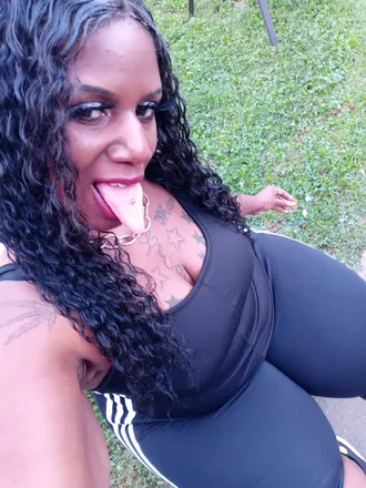 OnlyFans cuenta wetwet39 header 2