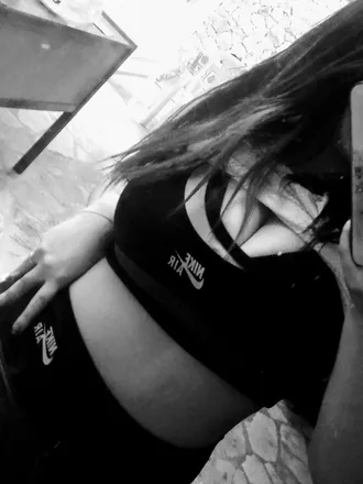 OnlyFans cuenta samara.r header 2