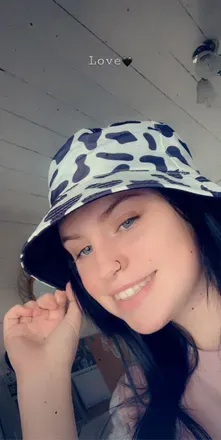 OnlyFans account  daddyalittlgirl19 avatar 1