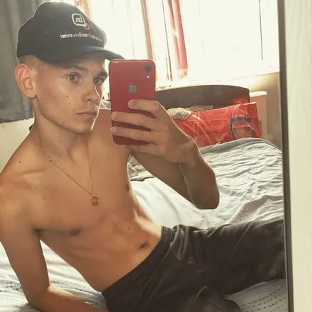 OnlyFans cuenta curtb10 header 2