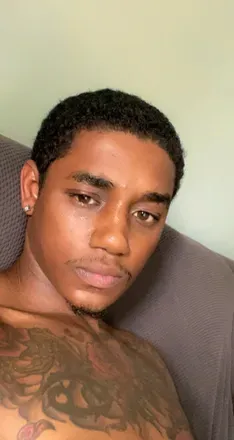 OnlyFans account  maximumxxx header 2