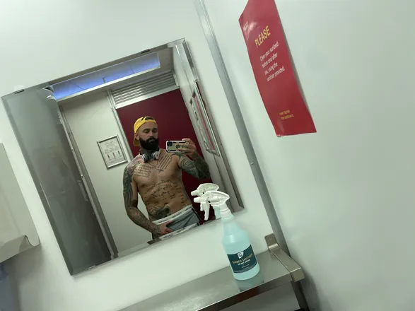 OnlyFans account  robbiegaine21 header 2