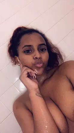 OnlyFans cuenta novaanovaa header 2
