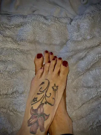 OnlyFans cuenta gemfeet808 header 2