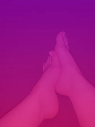 OnlyFans cuenta lucyfoot4you header 2