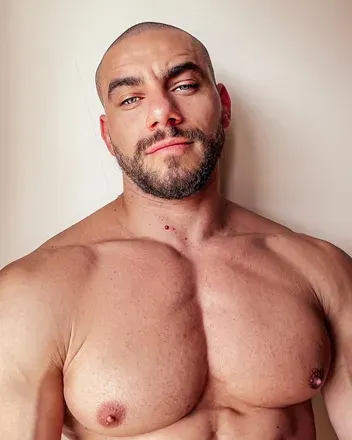 OnlyFans cuenta mariovatov avatar 1