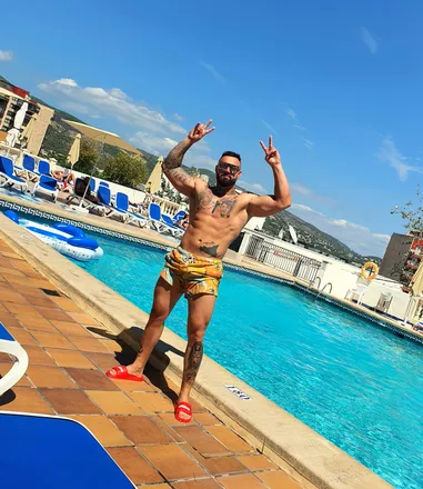 OnlyFans cuenta u187661938 header 2