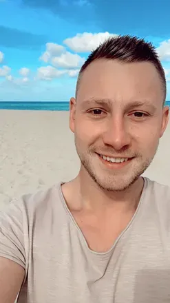 OnlyFans account  ssmiling.boy avatar 1