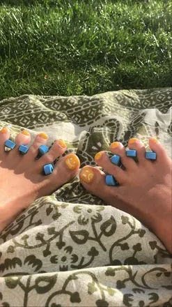 OnlyFans cuenta prettylittlefeetfootsies header 2