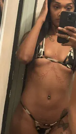 OnlyFans cuenta prettyreddxo avatar 1