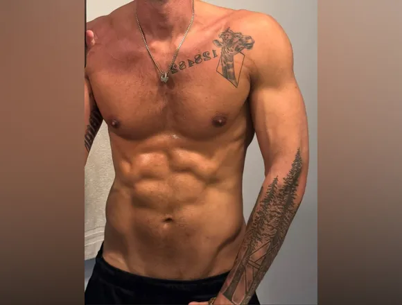 OnlyFans cuenta tulum610 header 2
