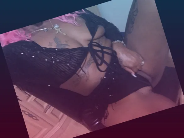 OnlyFans cuenta iceyblu1 header 2