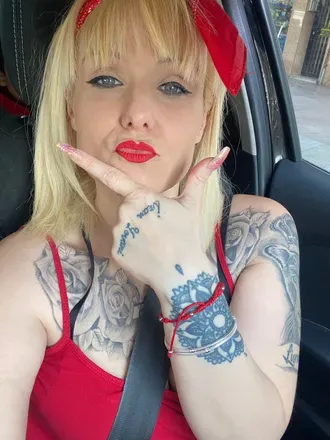 OnlyFans cuenta u225794575 header 2