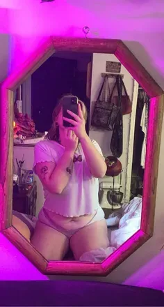 OnlyFans cuenta wiltedlily avatar 1