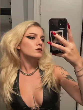 OnlyFans cuenta mira_black avatar 1