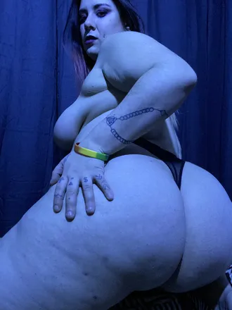 OnlyFans account  nicoleraine header 2